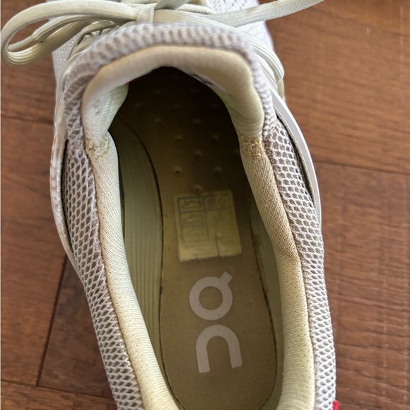 green on cloud tennis shoes - Picture 8 of 10